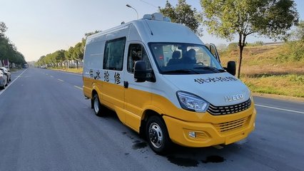依维柯欧胜M2-33流动服务车 电信抢修与电网抢险的多功能利器